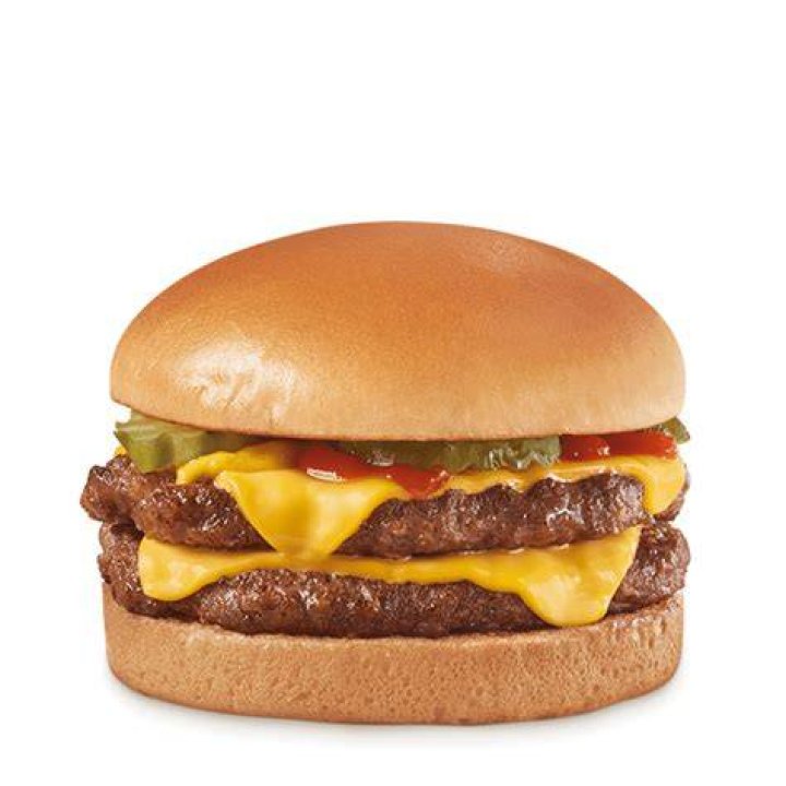 What comes on a Dairy Queen cheeseburger?