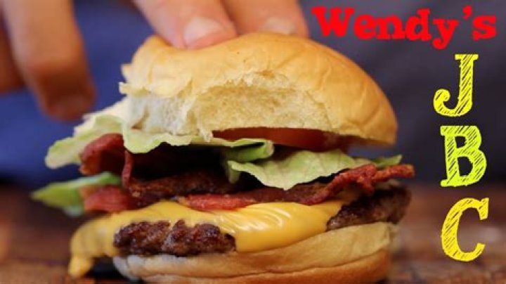 What comes on a Wendy’s JR bacon cheeseburger?