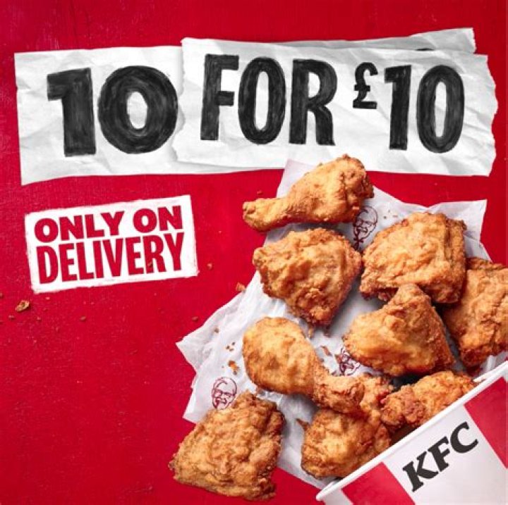 What comes with a 10 piece bargain bucket?