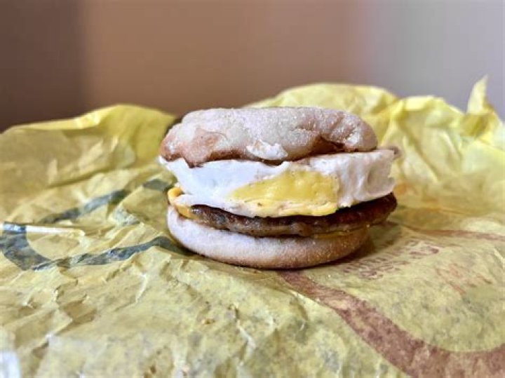What comes with a sausage egg McMuffin meal?