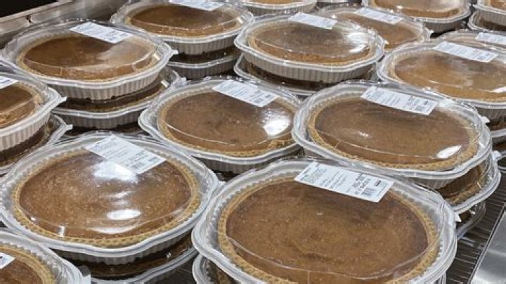 What desserts does Costco sell?