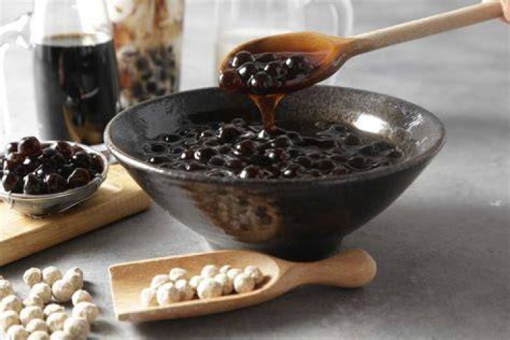 What does Boba taste like?