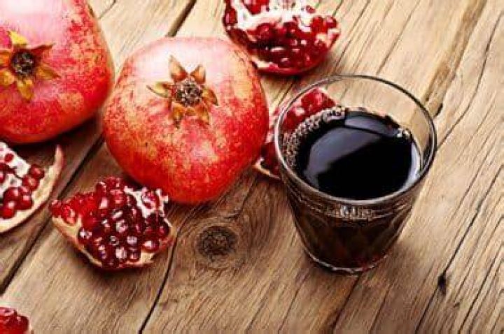 What does grenadine taste like?