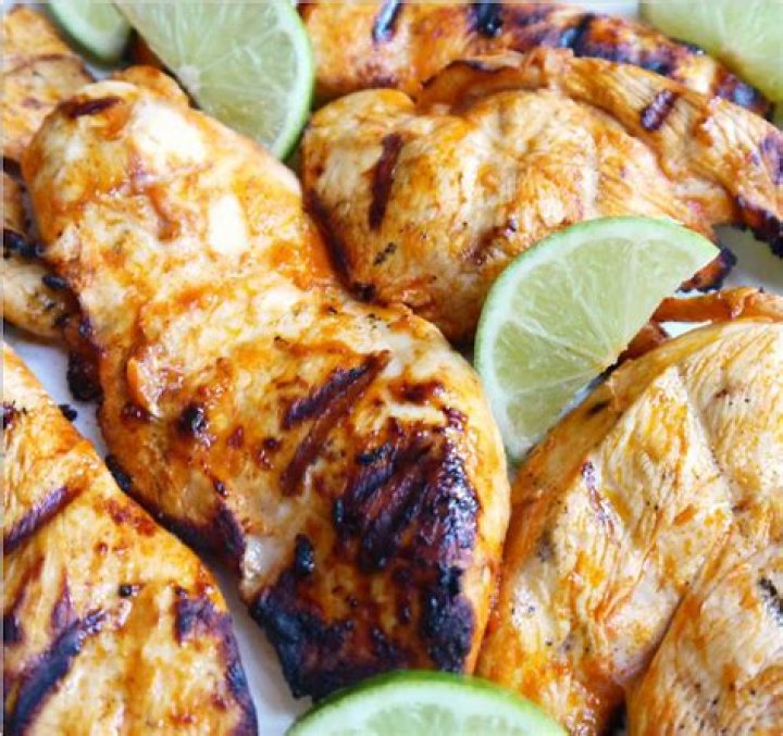 What does kickin chicken taste like?