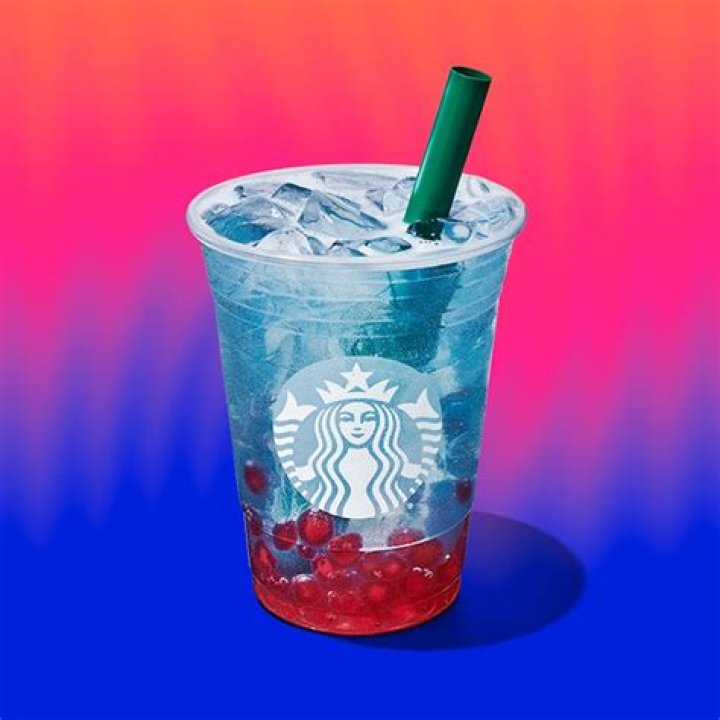 What does Starbucks blue drink taste like?