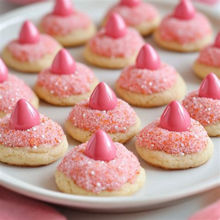 What does strawberry Kiss Bang taste like?