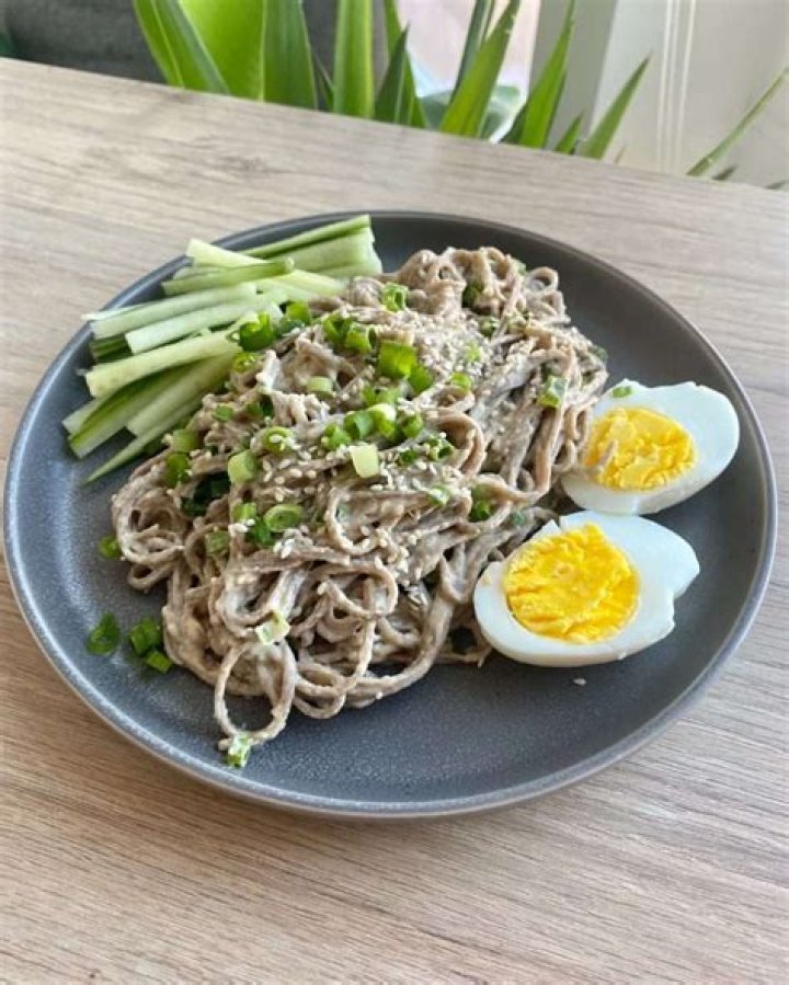 What does tahini taste like?