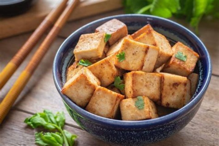 What does tofu taste like?