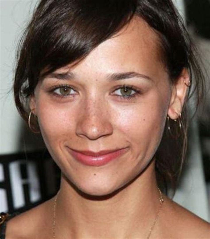 What ethnicity is Rashida Jones?