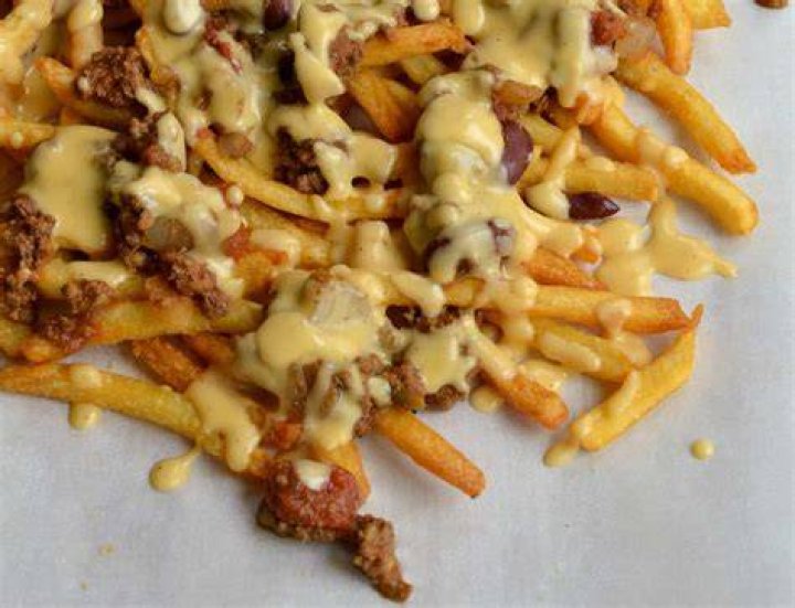 What fast food makes chili cheese fries?