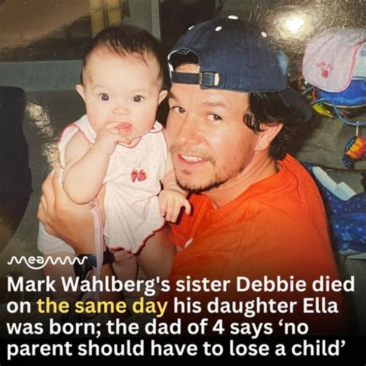 What happened to Mark Wahlberg’s sister?