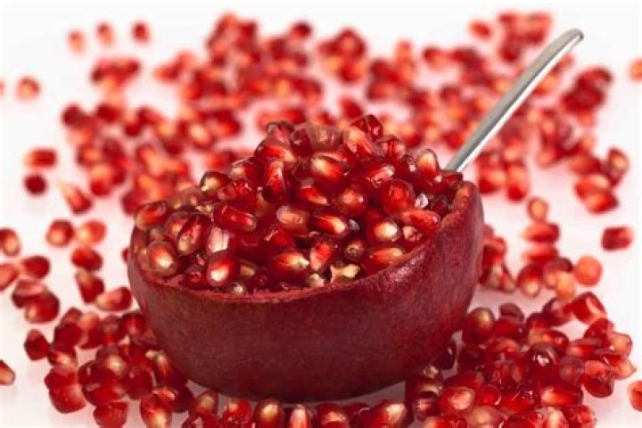 What happens if you eat a bad pomegranate?