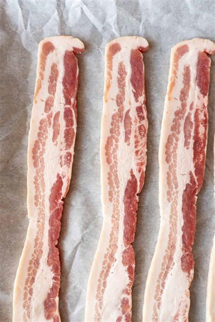 What happens if you eat expired bacon?