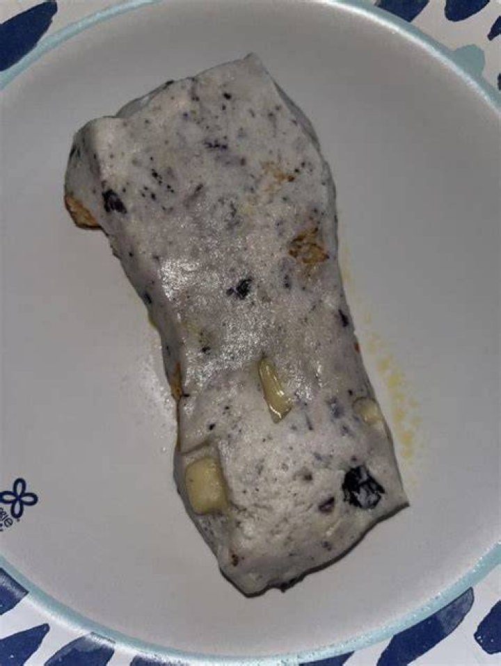 What happens if you microwave a quest bar?