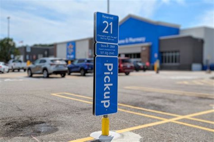 What happens if you miss your Walmart pickup time?