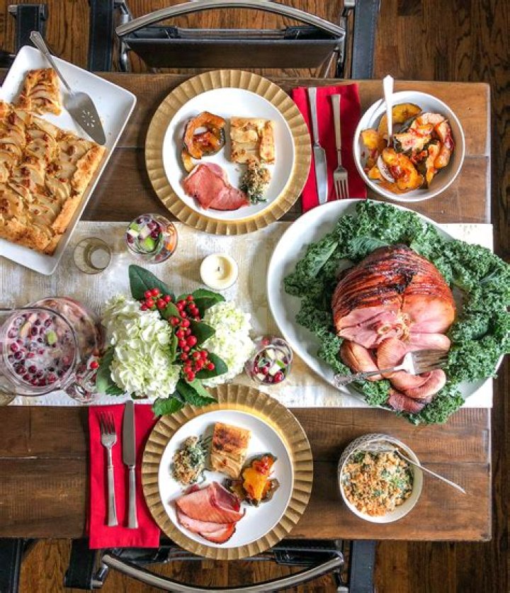 What is a classic Christmas dinner?