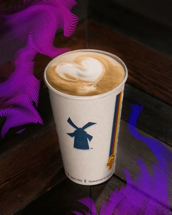 What is in a 911 from Dutch Bros?