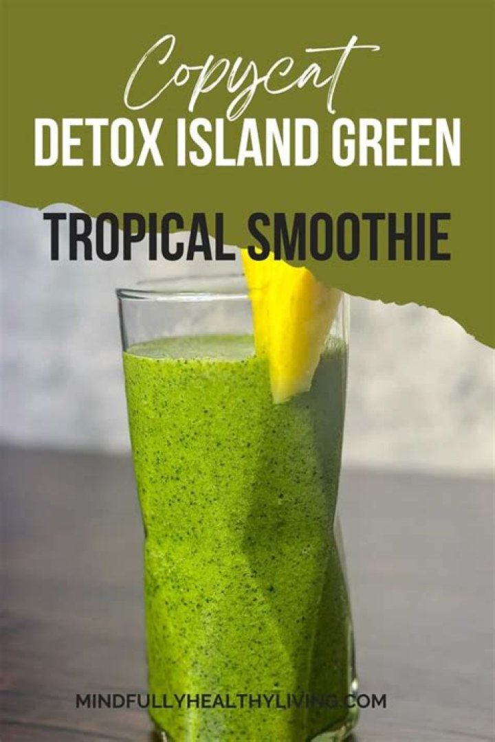 What is in a detox island green smoothie from Tropical Smoothie?