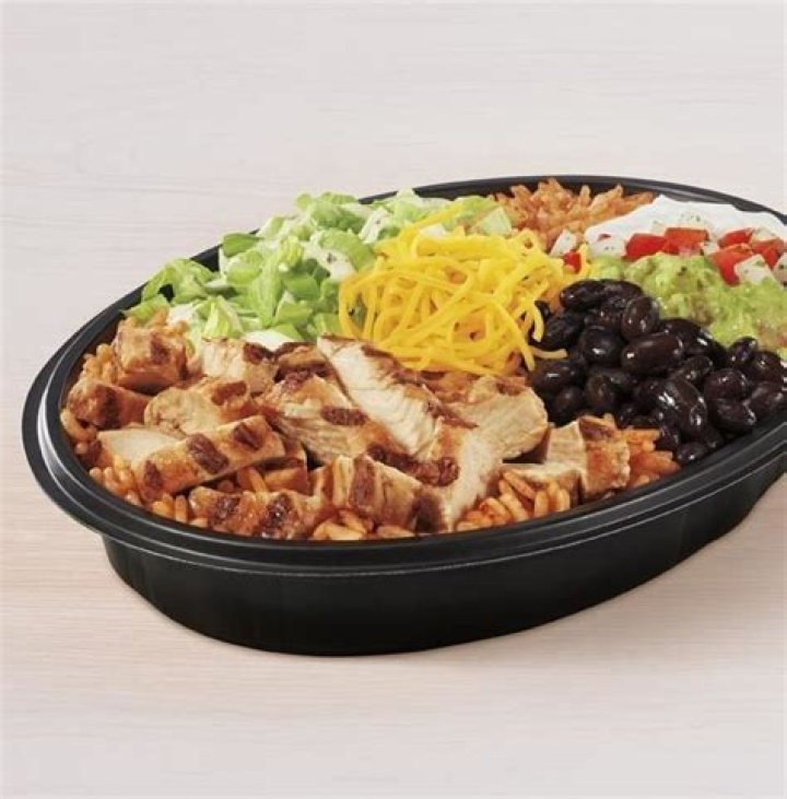 What is in a Taco Bell chicken Power Bowl?