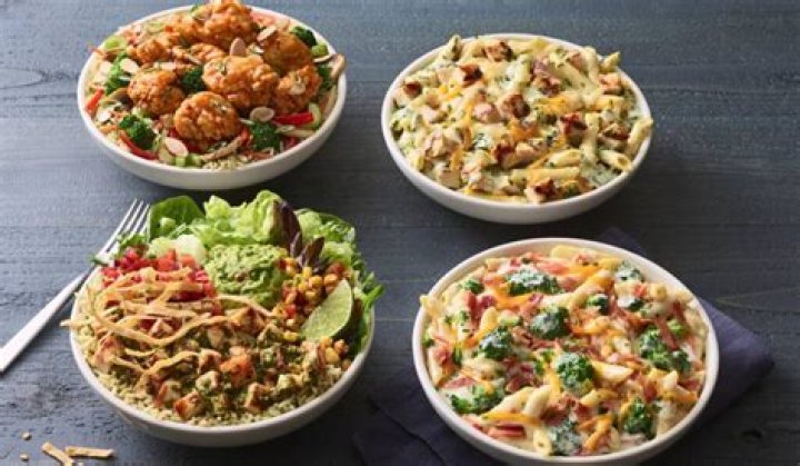 What is in Applebee’s Irresist a Bowls?