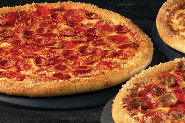 What is Marco’s pizza New Yorker crust?