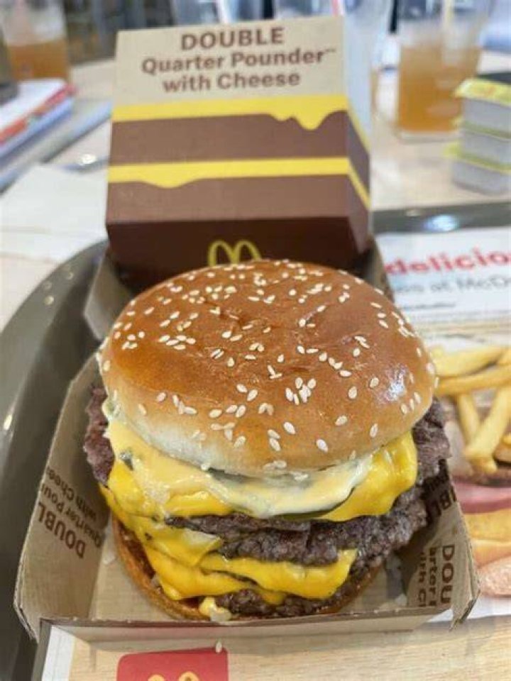 What is on a Double Quarter Pounder with cheese?
