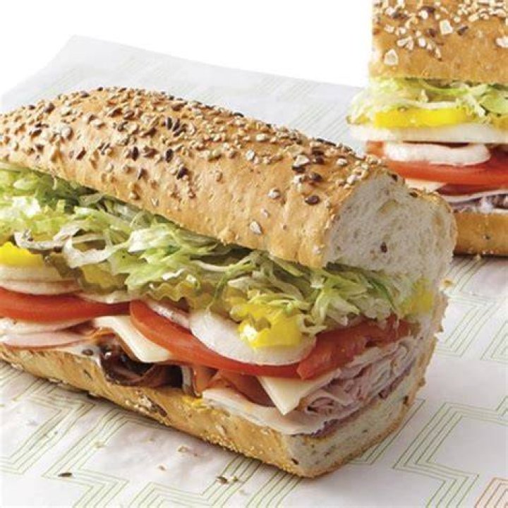 What is on Publix ultimate sub?