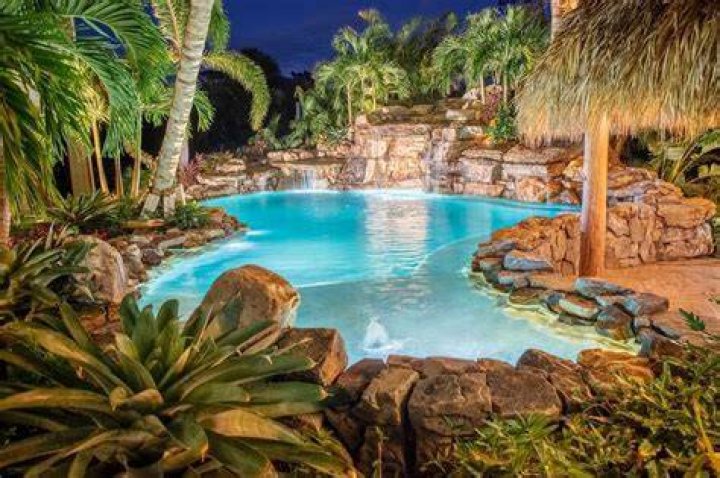 What is the average cost of a Lucas lagoon pool?