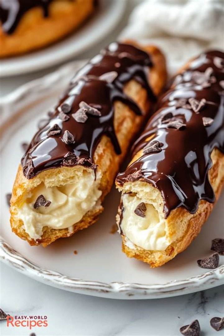 What is the difference between an eclair and a Long John?