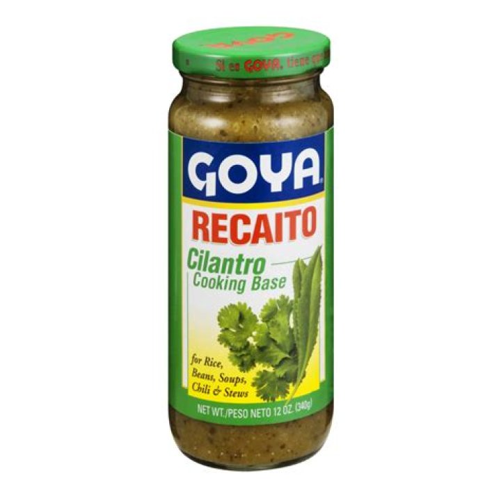 What is the difference between Recaito and sofrito?