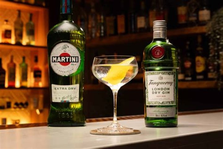 What is the difference between vermouth and dry vermouth?
