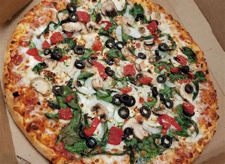 What is the healthiest Domino’s Pizza?