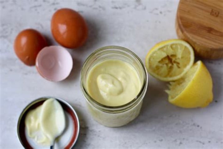 What is the healthiest mayonnaise?