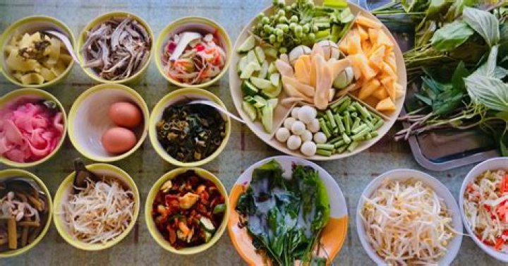 What is the healthiest Thai food to order?