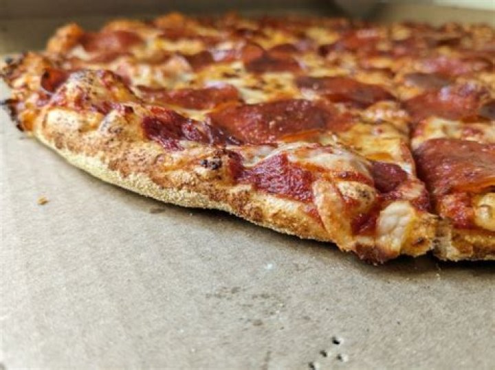 What is the normal crust flavor at Pizza Hut?