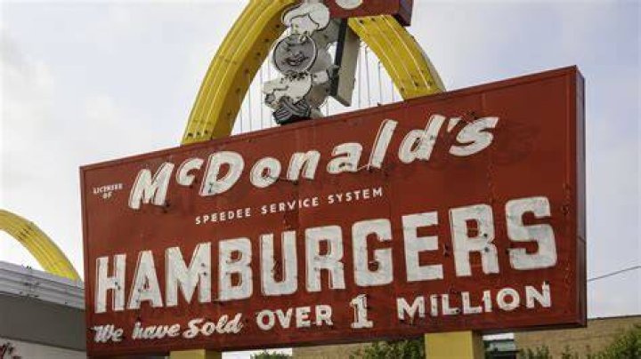 What is the oldest fast food restaurant?