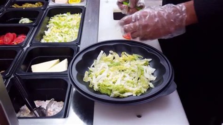 What kind of salad dressing does Subway have?