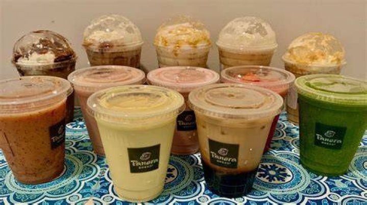 What kind of smoothies does Panera Bread have?