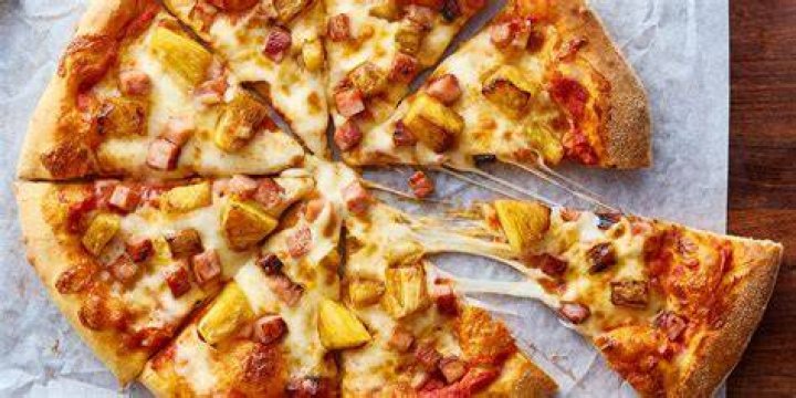 What pizza chain has the best Hawaiian pizza?