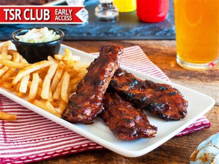 What portion sizes are available with Applebees riblets?
