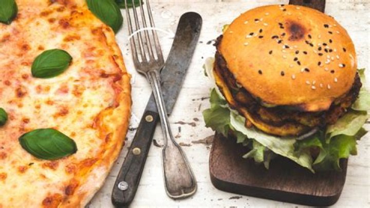 What’s healthier burger or pizza?