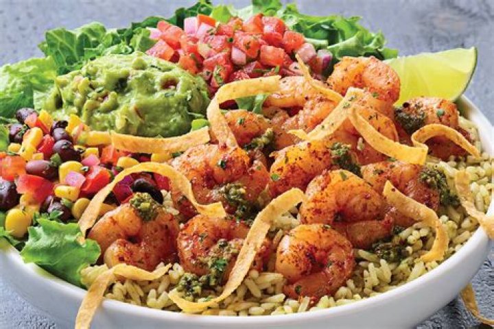 What’s in the Tex Mex shrimp bowl at Applebee’s?