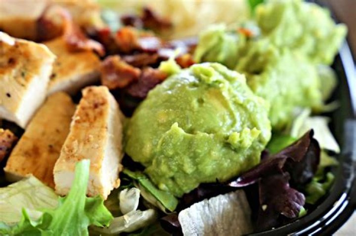 What’s in Wendy’s Southwest avocado salad?