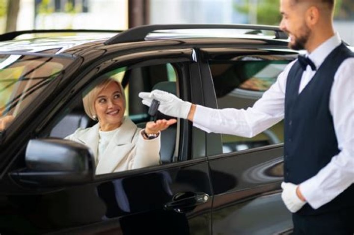 What’s included in a mini car valet?