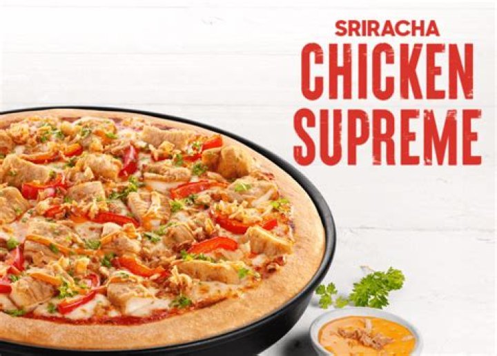 What’s on Pizza Hut chicken supreme?