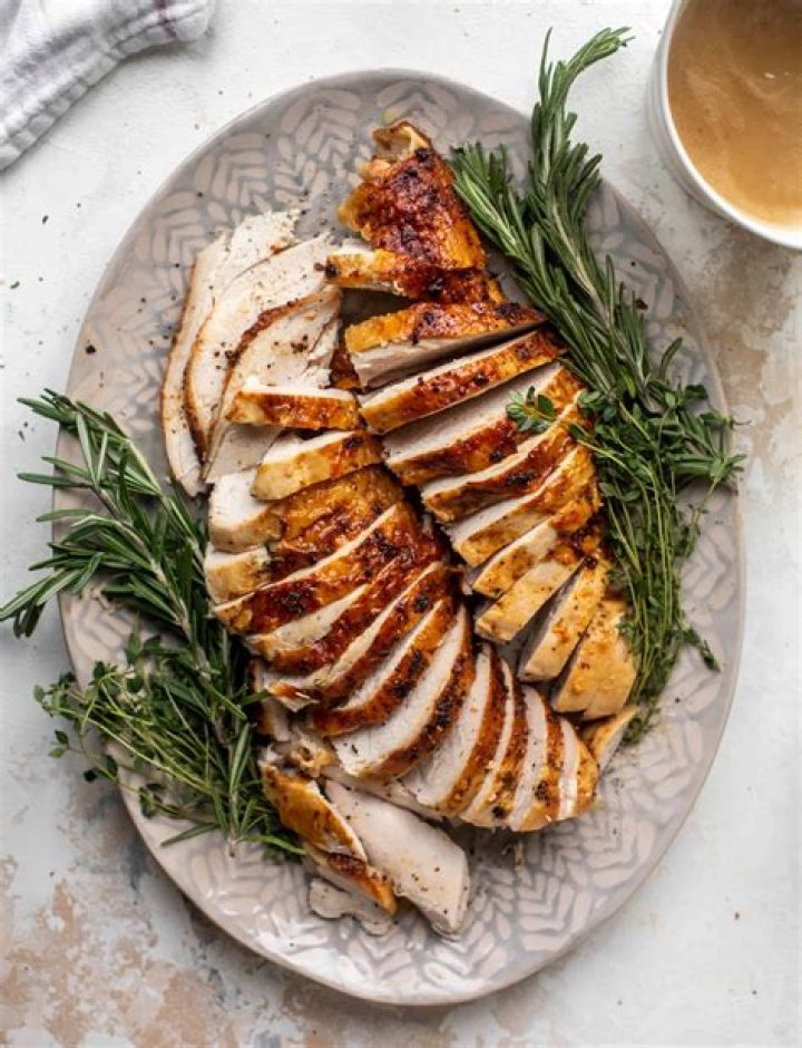 What’s the difference between a turkey breast roast and a turkey breast?