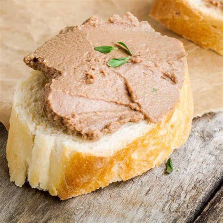 What’s the difference between pate and liverwurst?