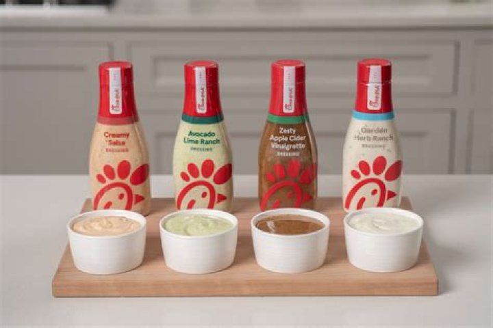 What salad dressings does Red Robin have?