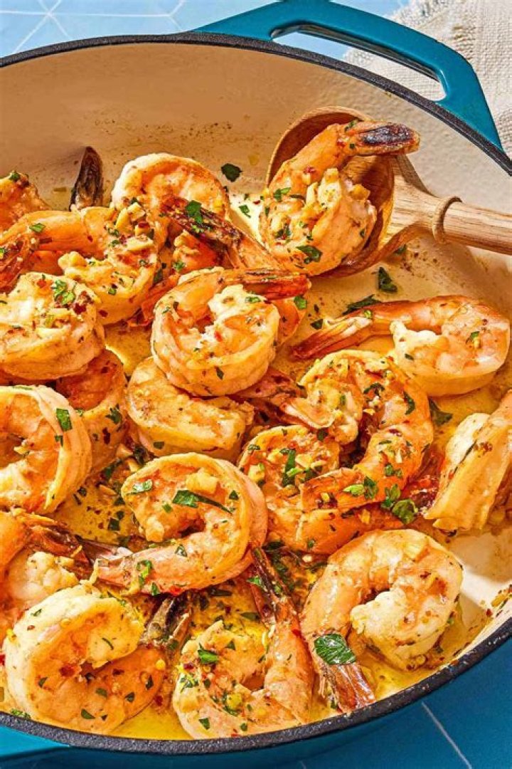 What should I serve with shrimp scampi?