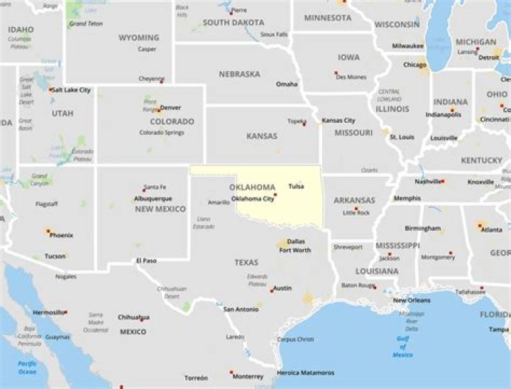 What state is directly above Oklahoma?